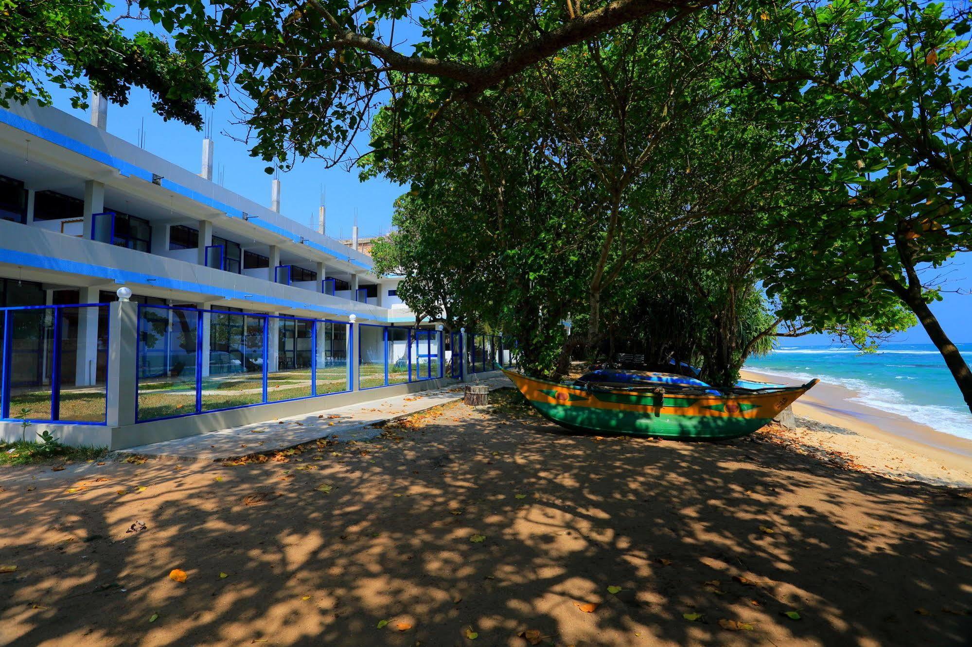 Paradise Beach Resort & Diving School Mirissa Exteriér fotografie